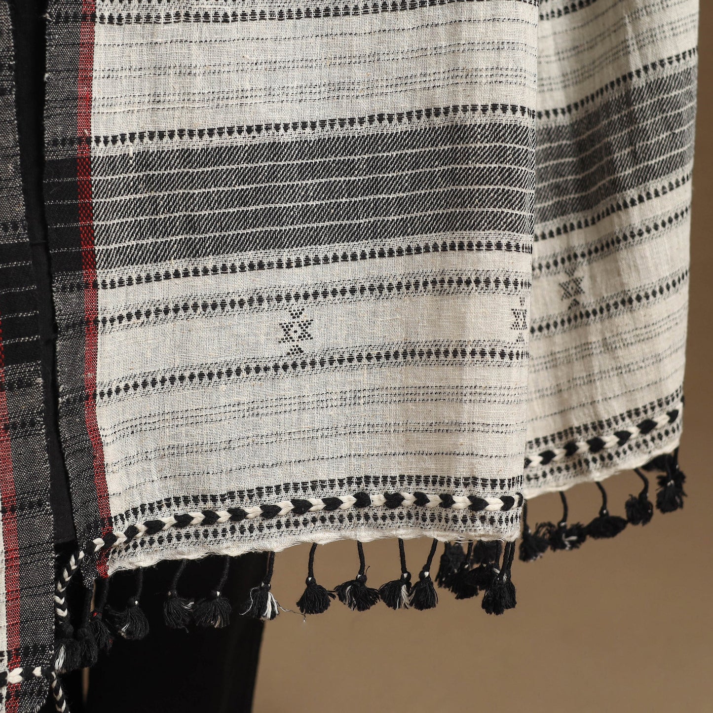 Kutch Bhujodi Handloom Bandhani Organic Kala Cotton Dupatta