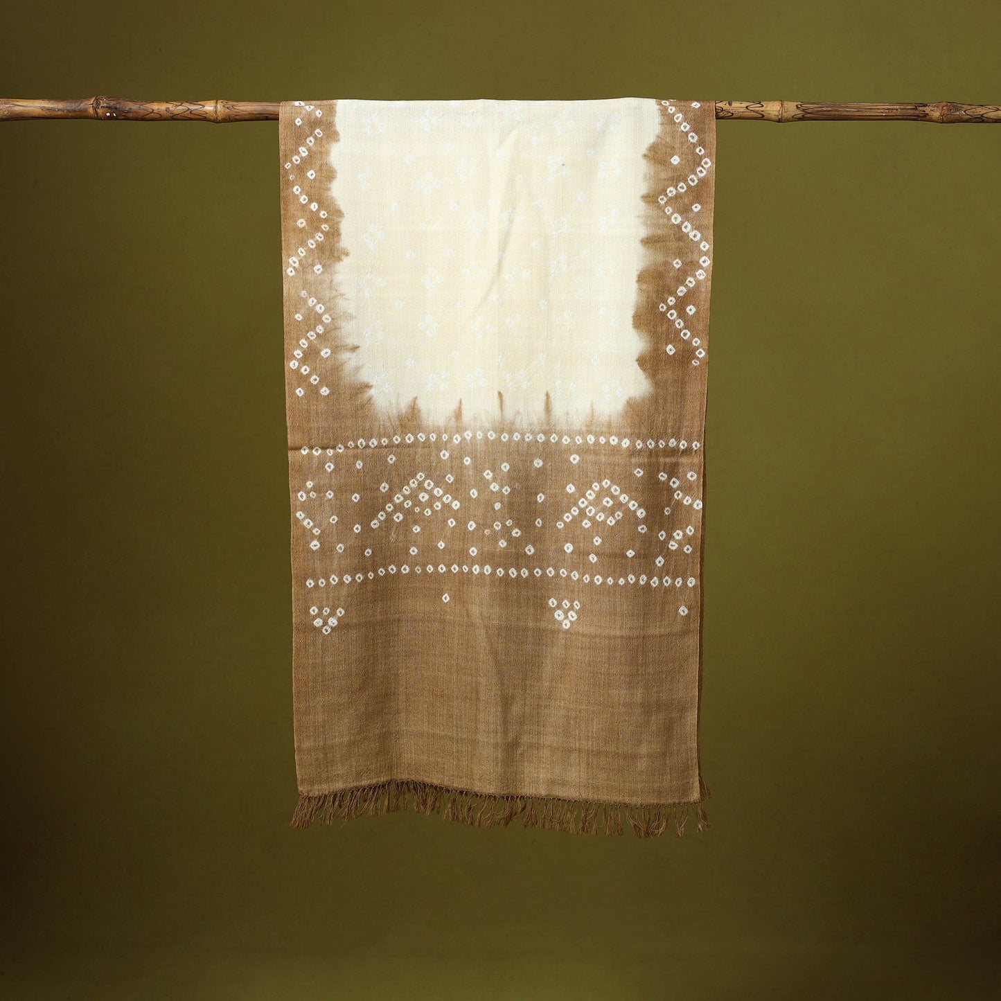 Kutch handwoven bagida merino wool tie-dye bandhani stole