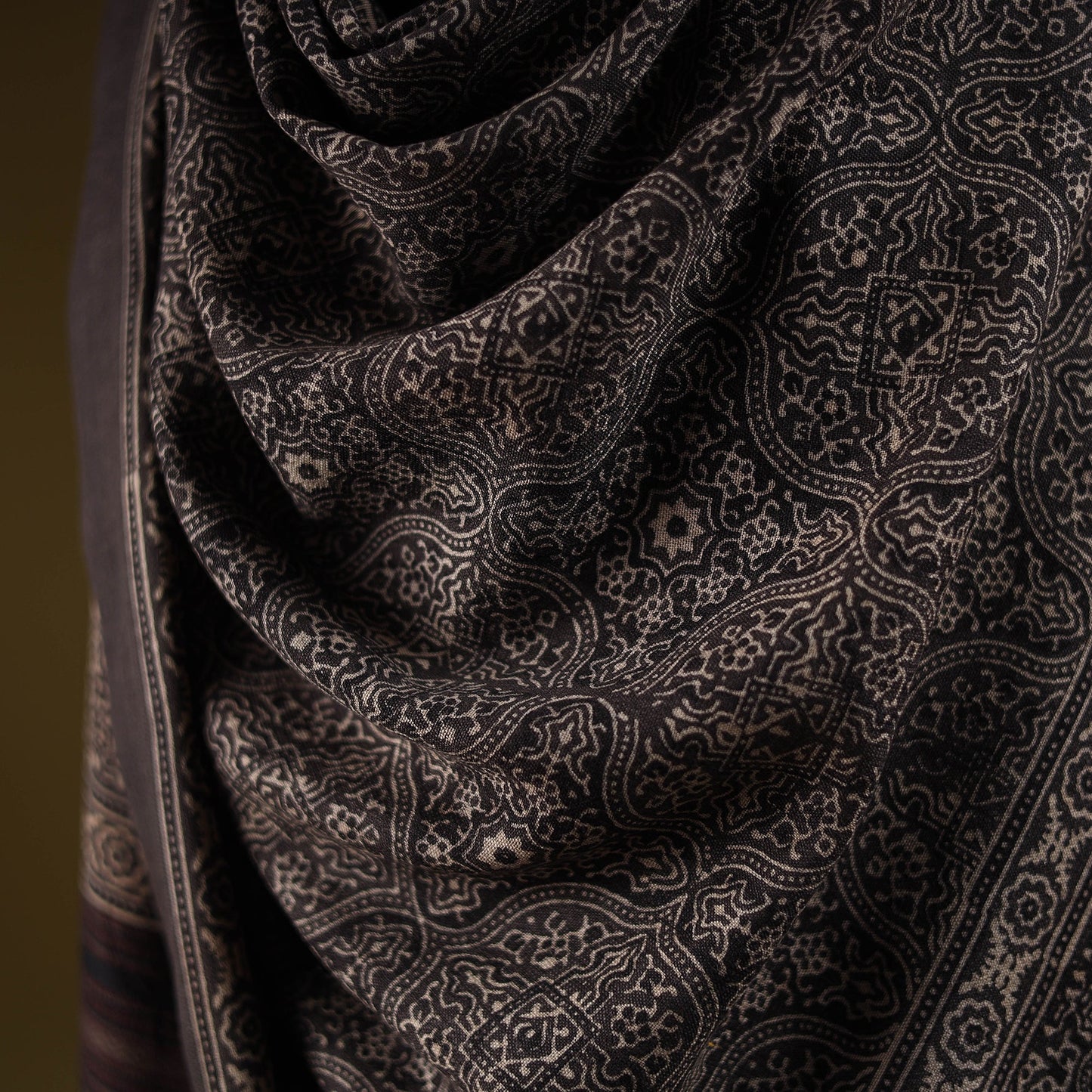 Kutch handwoven hand merino wool shawl 18 - handcrafted