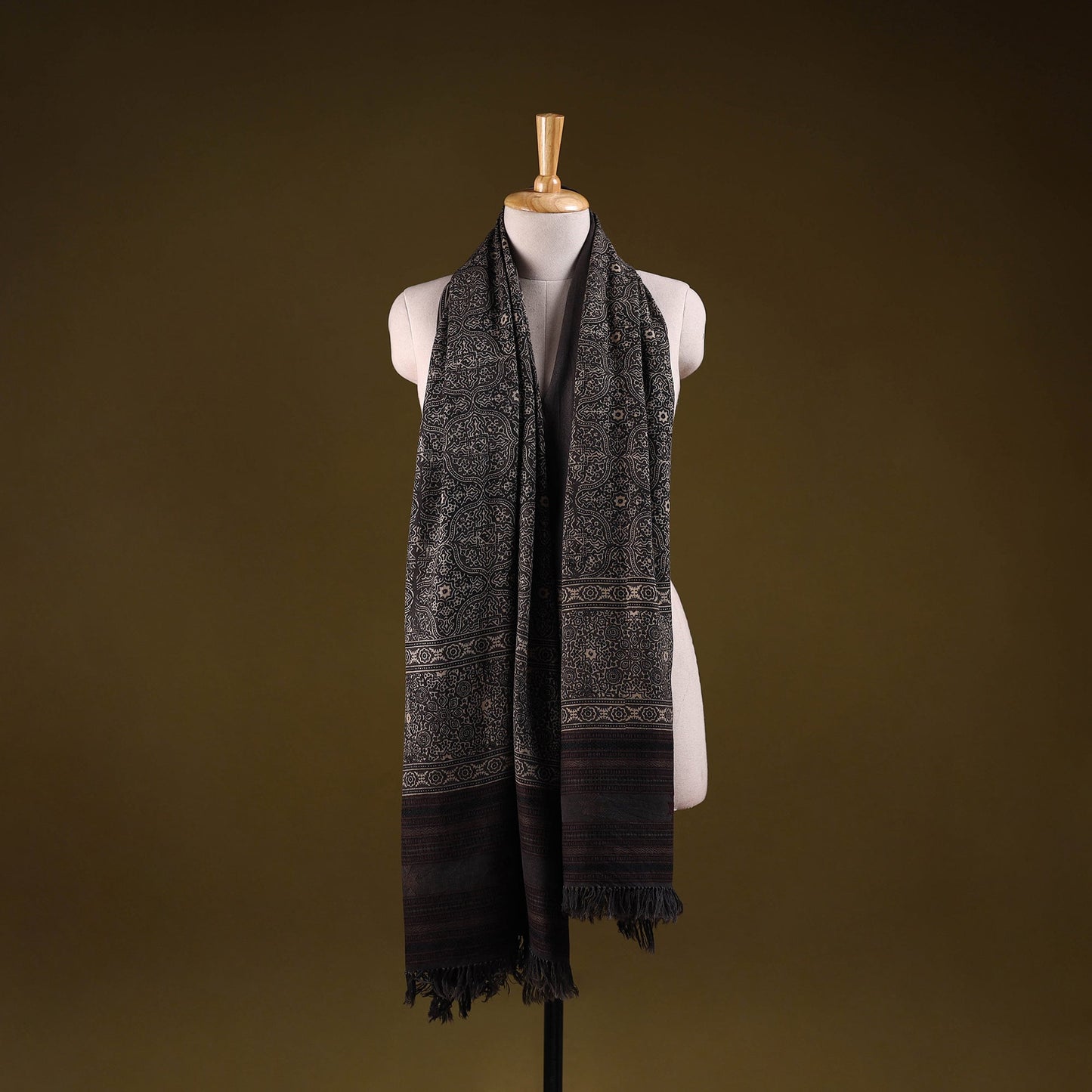 Kutch handwoven hand merino wool shawl 18 - handcrafted