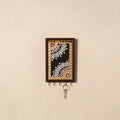 Kutch mud mirror work lippan art key holder (9 x 6 in) 28