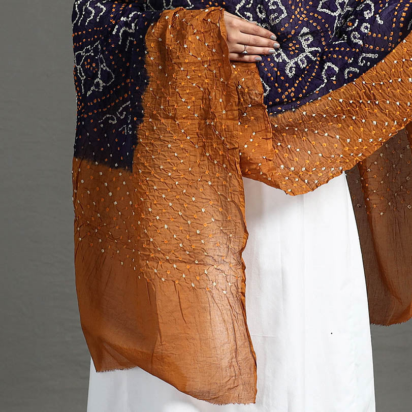  Kutch Bandhani Dupatta Online in India
