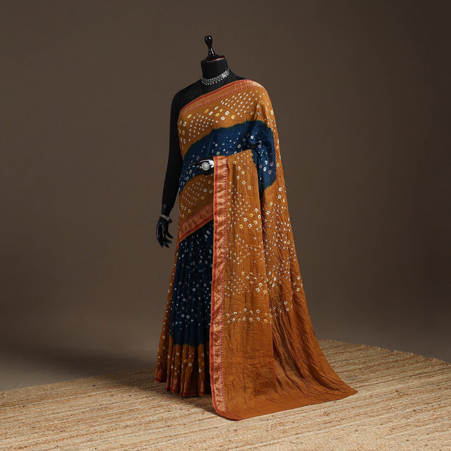 Kutch tie-dye cotton bandhani saree with blouse piece 04