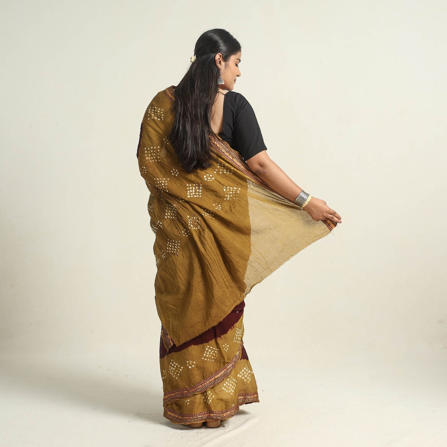 Brown Kutch Tie-Dye Bandhani Saree 