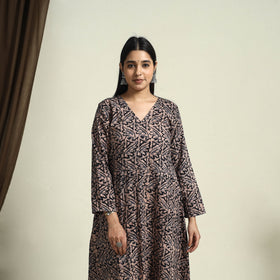  Brown A-Line Batik Print Cotton Kurta for Women