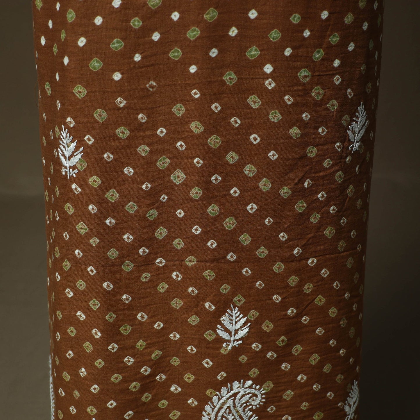 Lucknowi chikankari hand work bandhani unstitched kurta