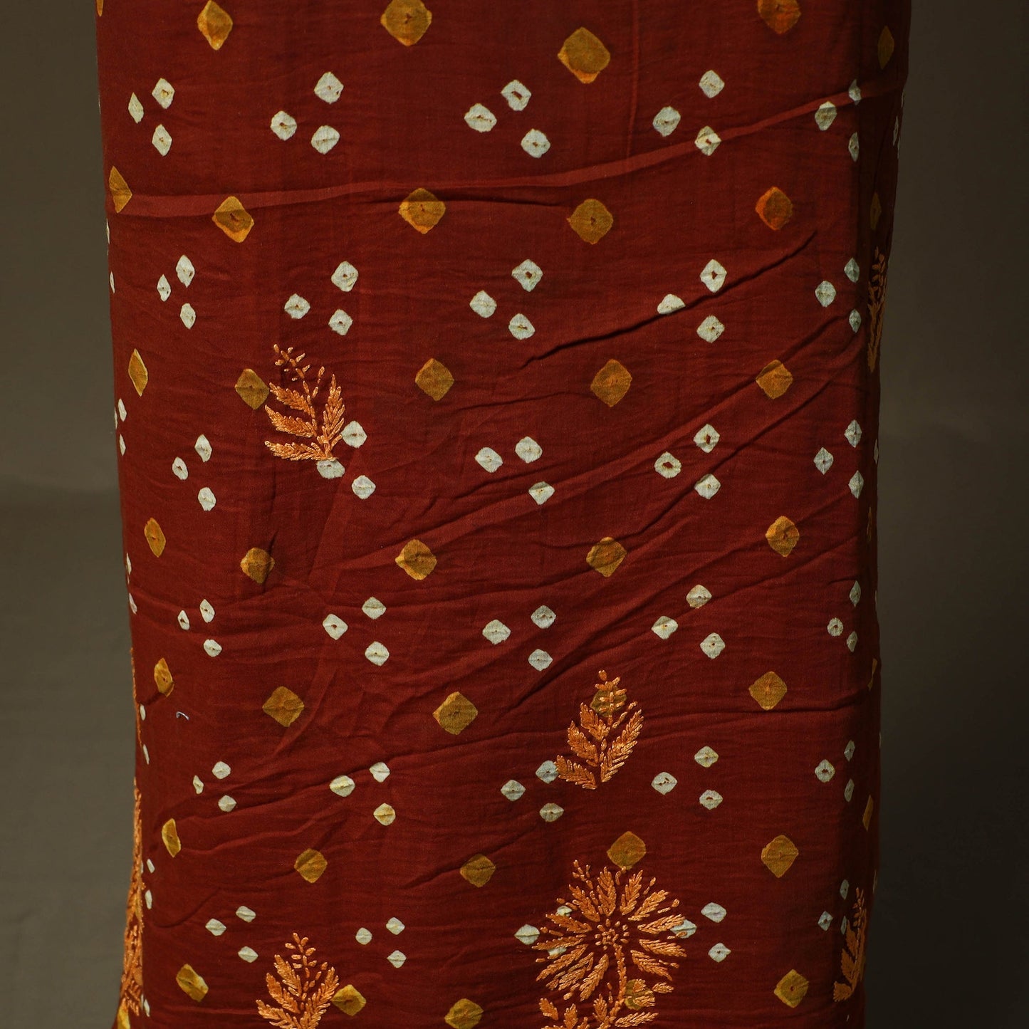 Lucknowi chikankari hand work bandhani unstitched kurta
