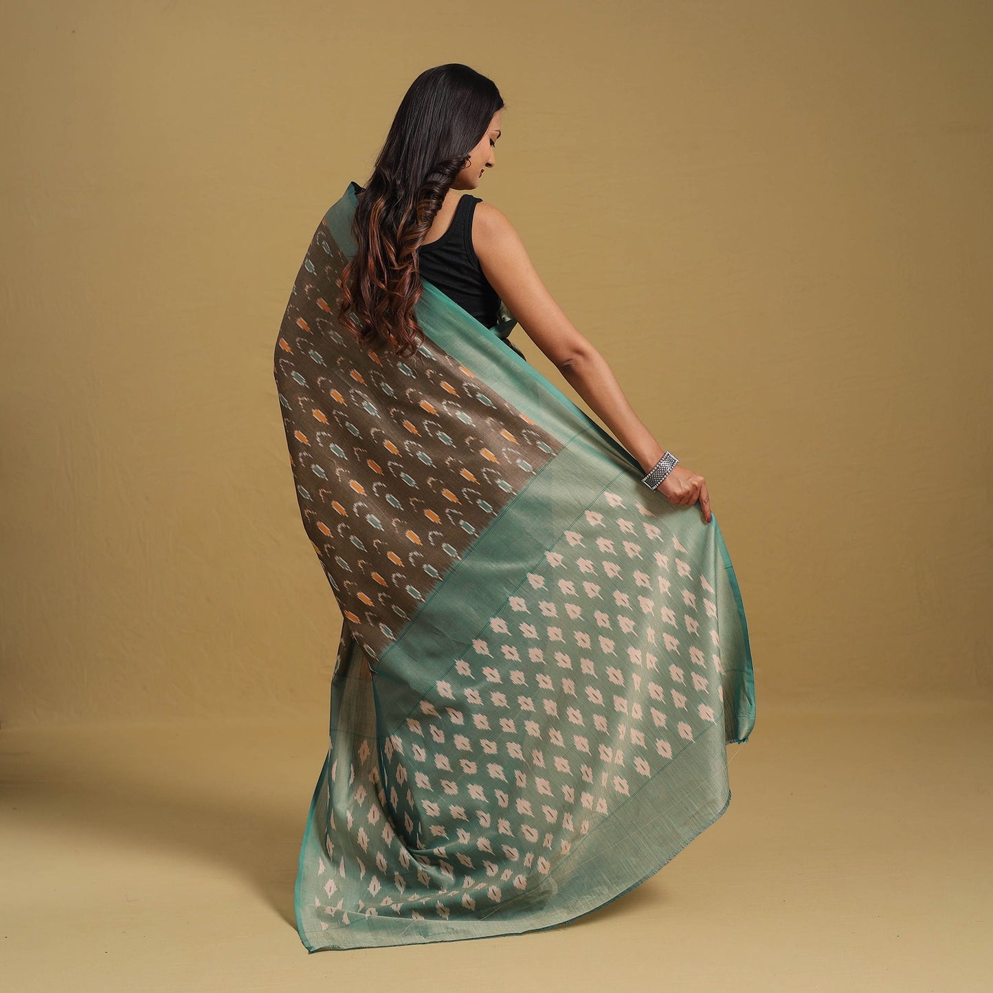 Brown Mercerised Cotton Handloom Pochampally Ikat Saree