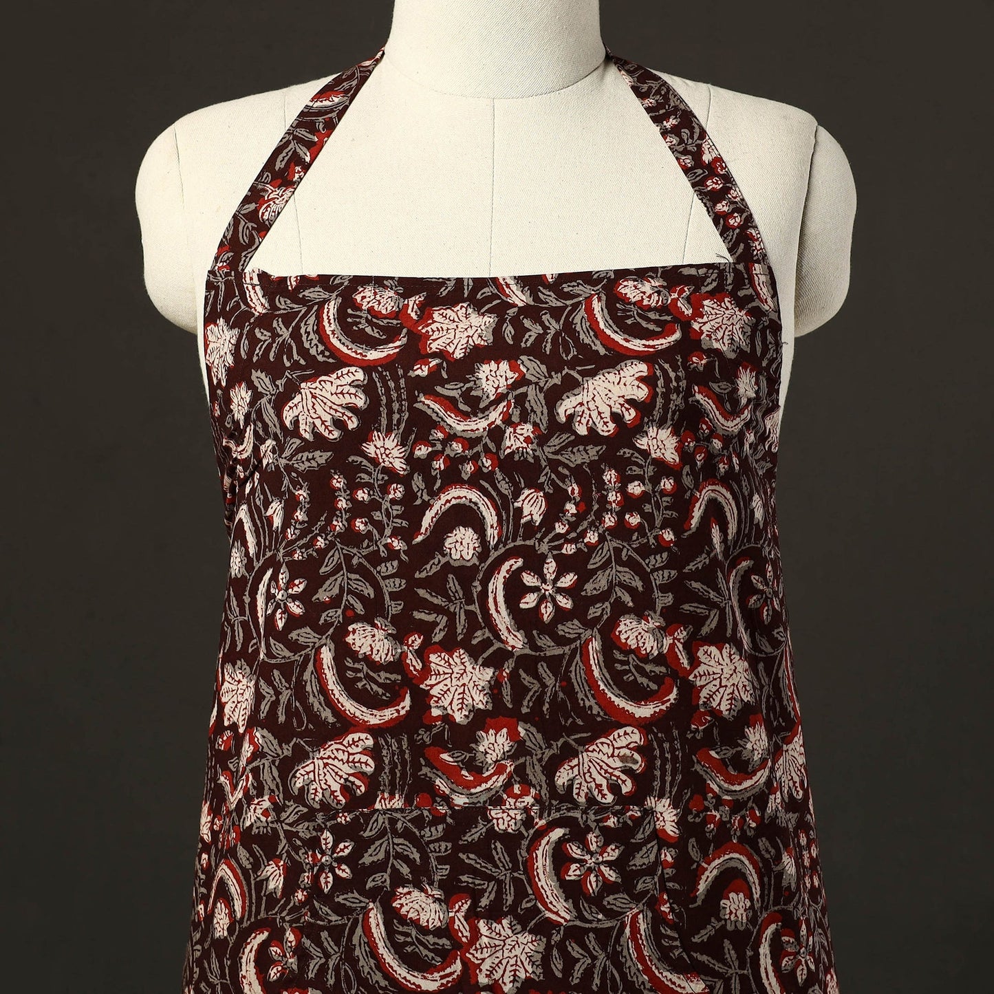 Brown - bagru cotton apron with pocket 18 - handcrafted