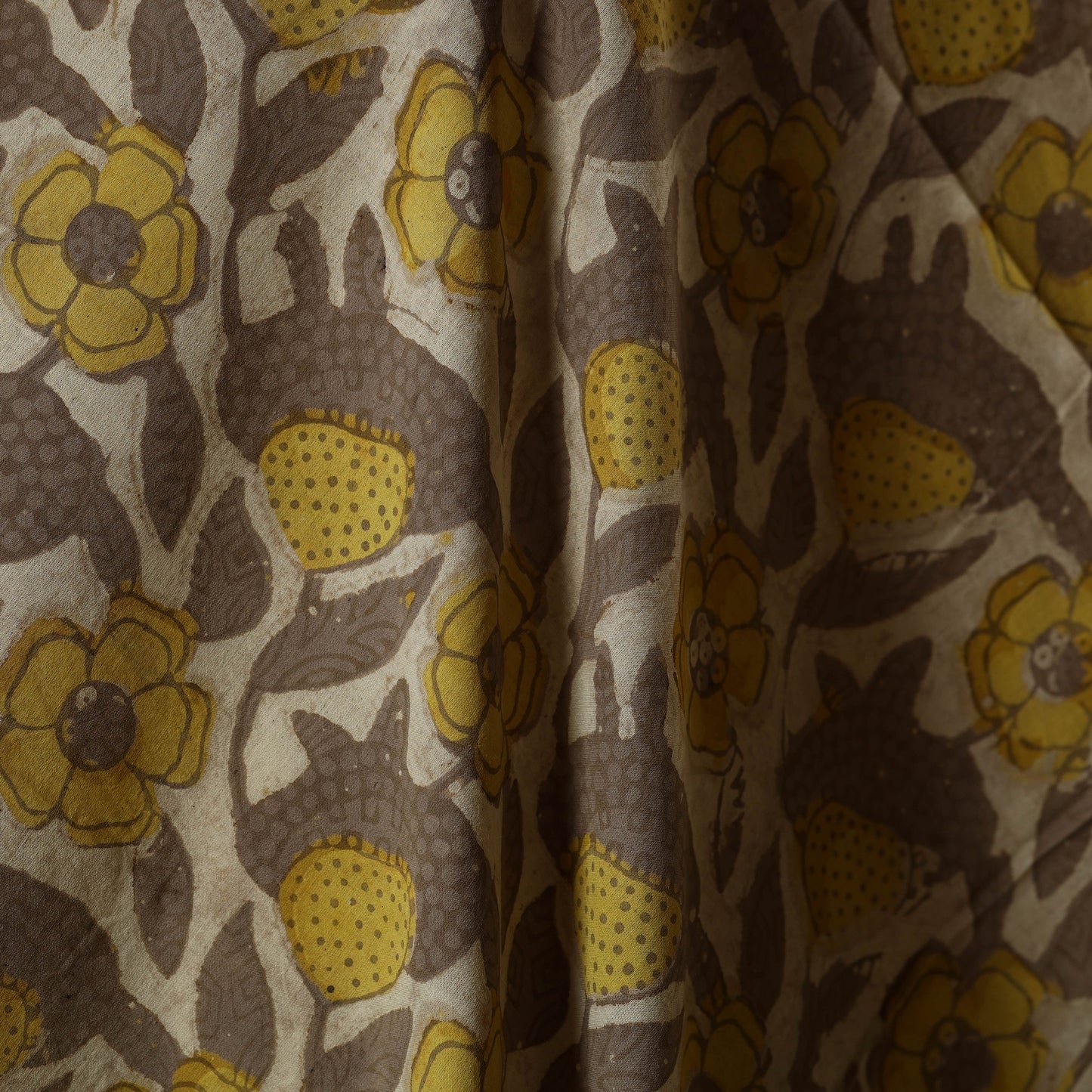 Brown - natural dyed bagru dabu fabric 02 - handcrafted