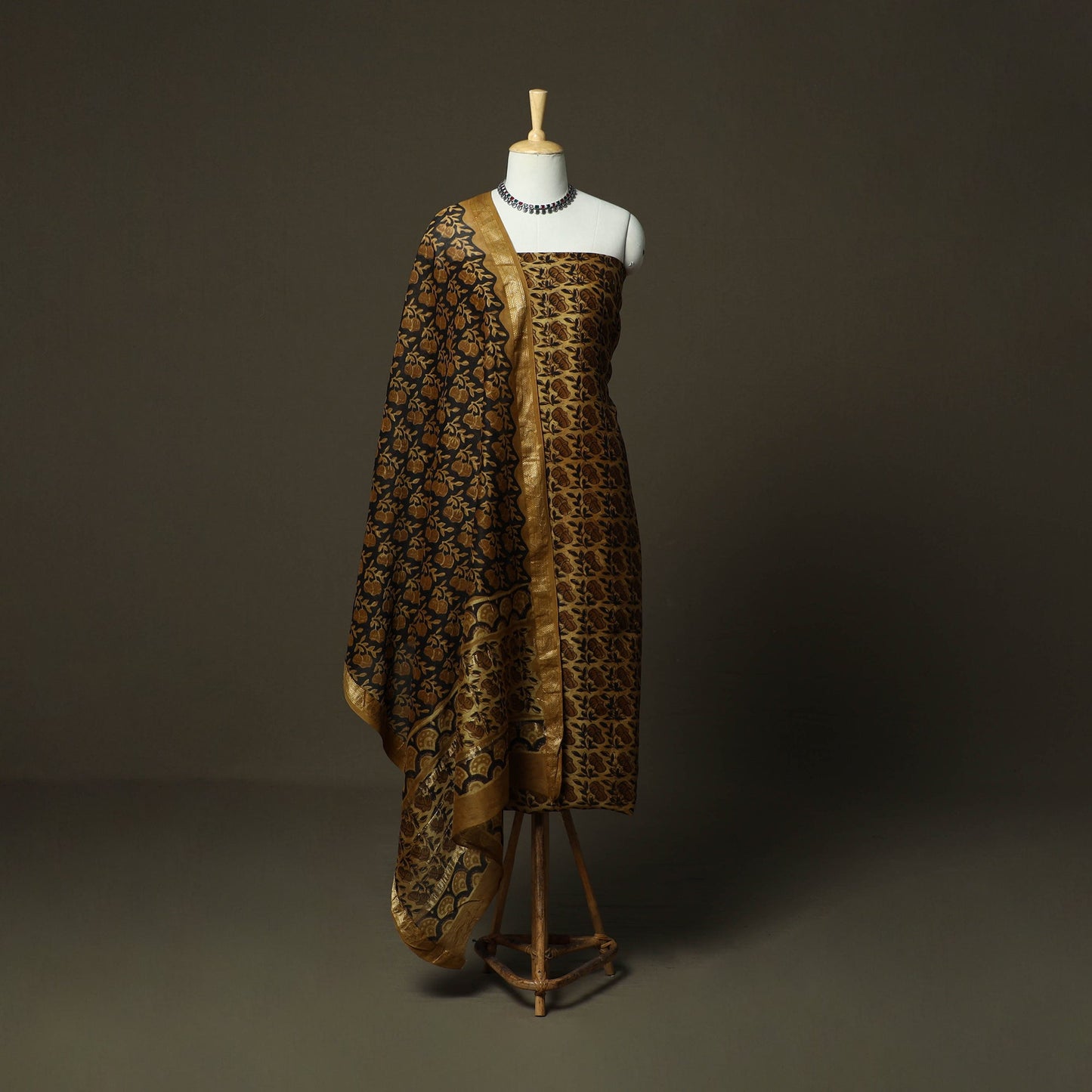 Natural dyed block print maheshwari silk vanaspati bagru