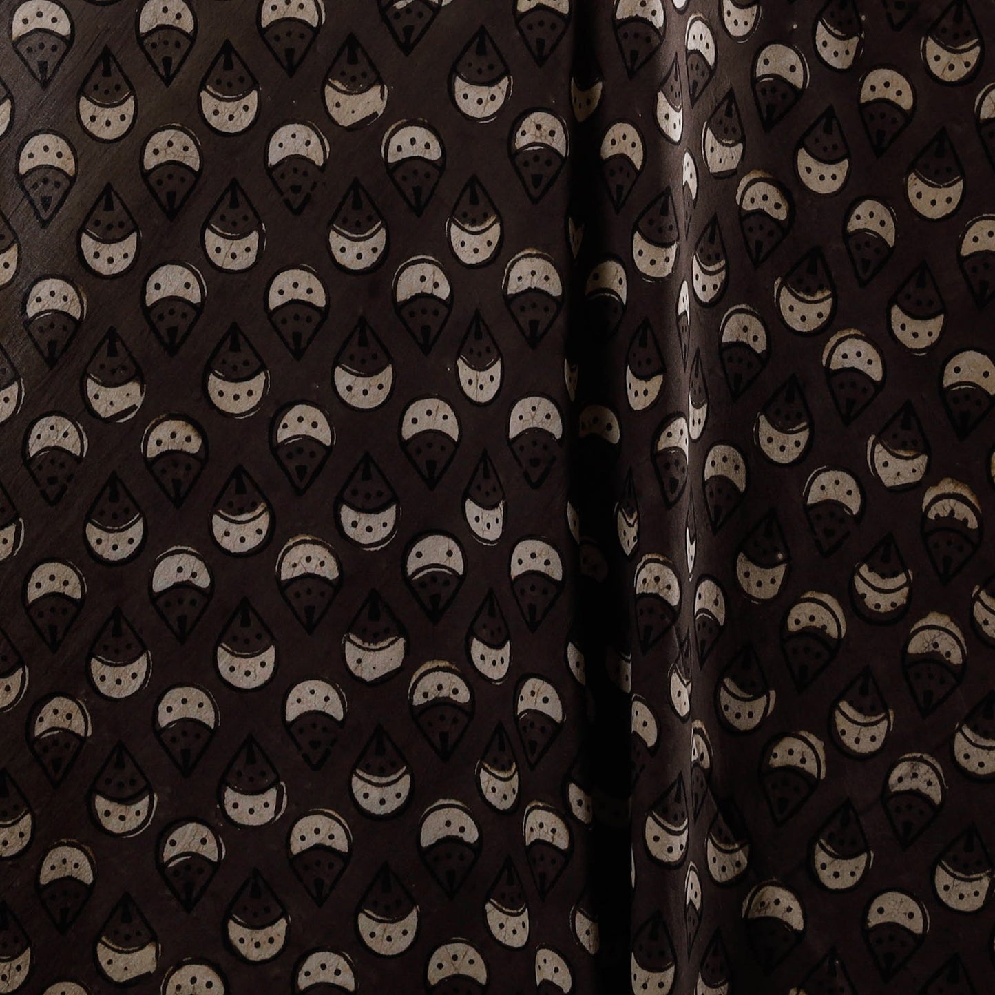 Natural dyed cotton hand pipad fabric 04 - handcrafted