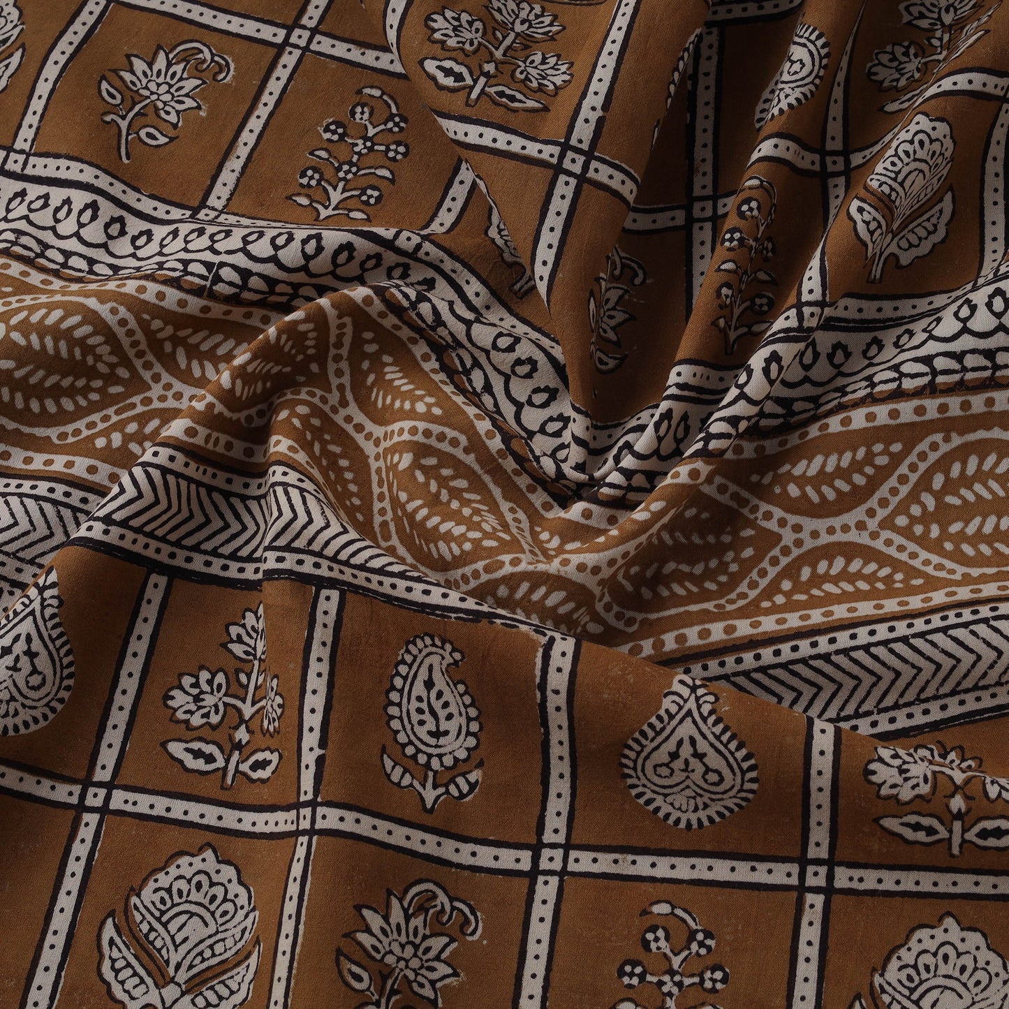 Natural dyed pure cotton hand block bagh print fabric 12