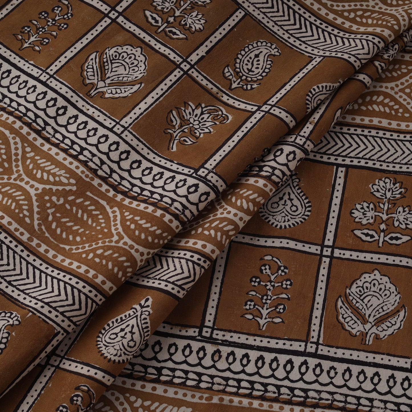 Natural dyed pure cotton hand block bagh print fabric 12
