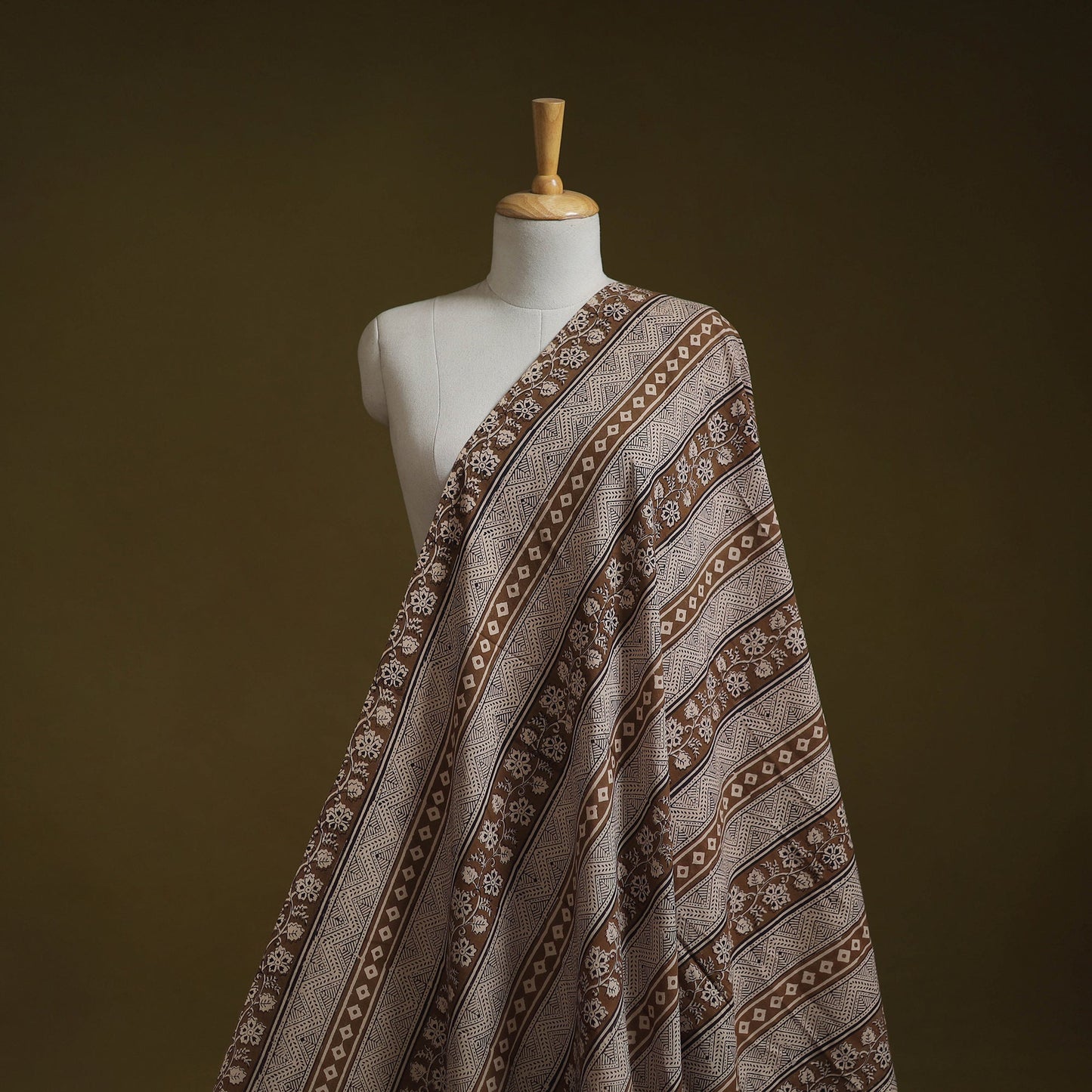 Natural dyed pure cotton hand block bagh print fabric 14