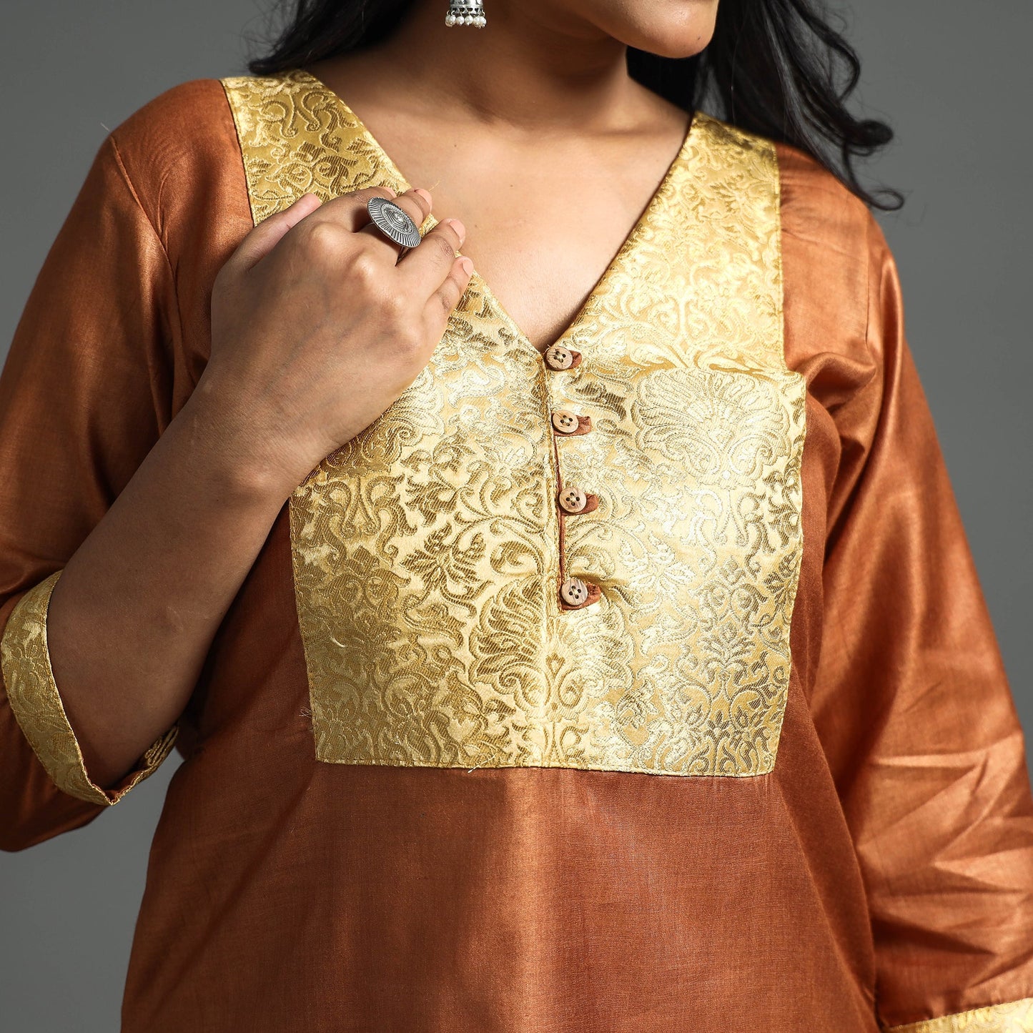 Buy  Dark Grey Plain Tussar Silk Banarasi Patchwork Floral Kurta l iTokri.com