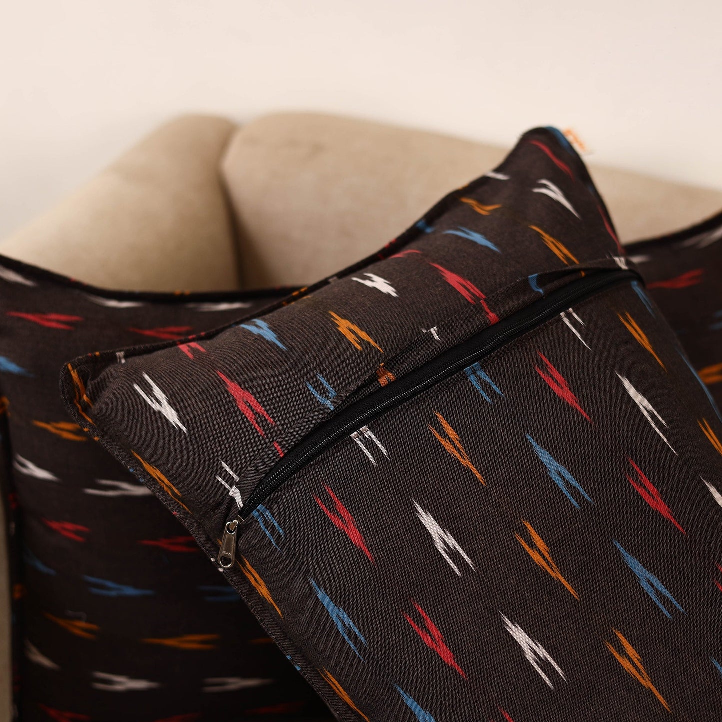 Pochampally ikat weave pillow covers (set of 2) 05