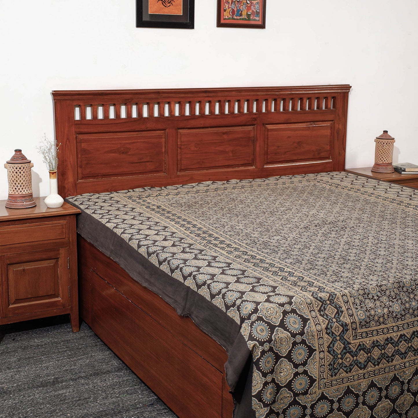 Buy Ajrakh Block Printed Cotton Double Bed Cover l iTokri.com