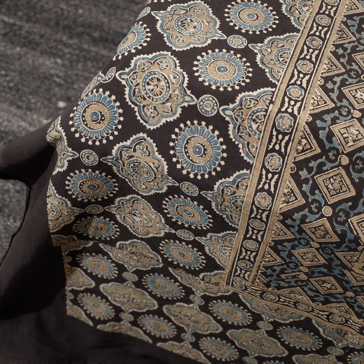 Buy Ajrakh Block Printed Cotton Double Bed Cover l iTokri.com