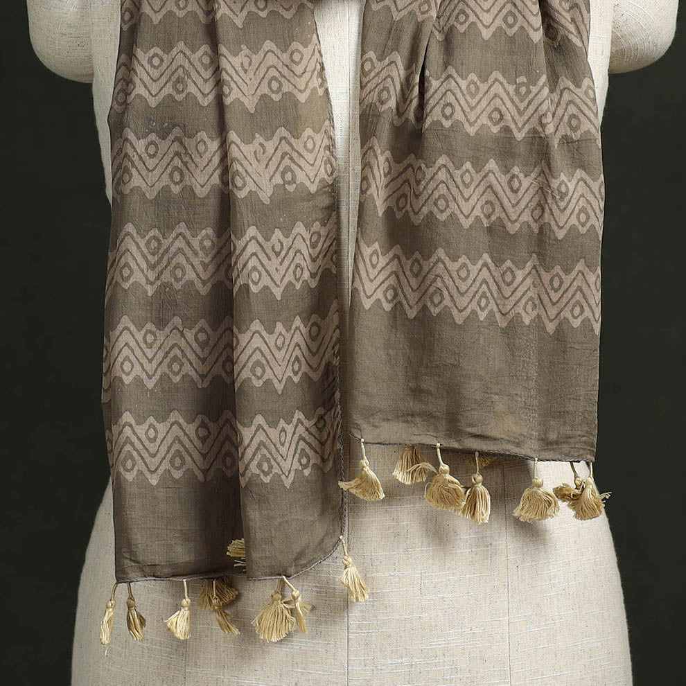 Pure mul cotton kutch hand block batik print stole