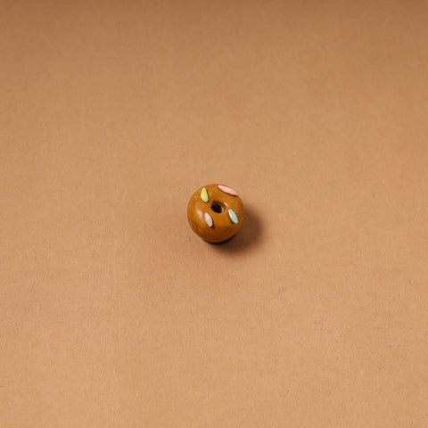 Brown - quirklets handpainted clay doughnut fridge magnet