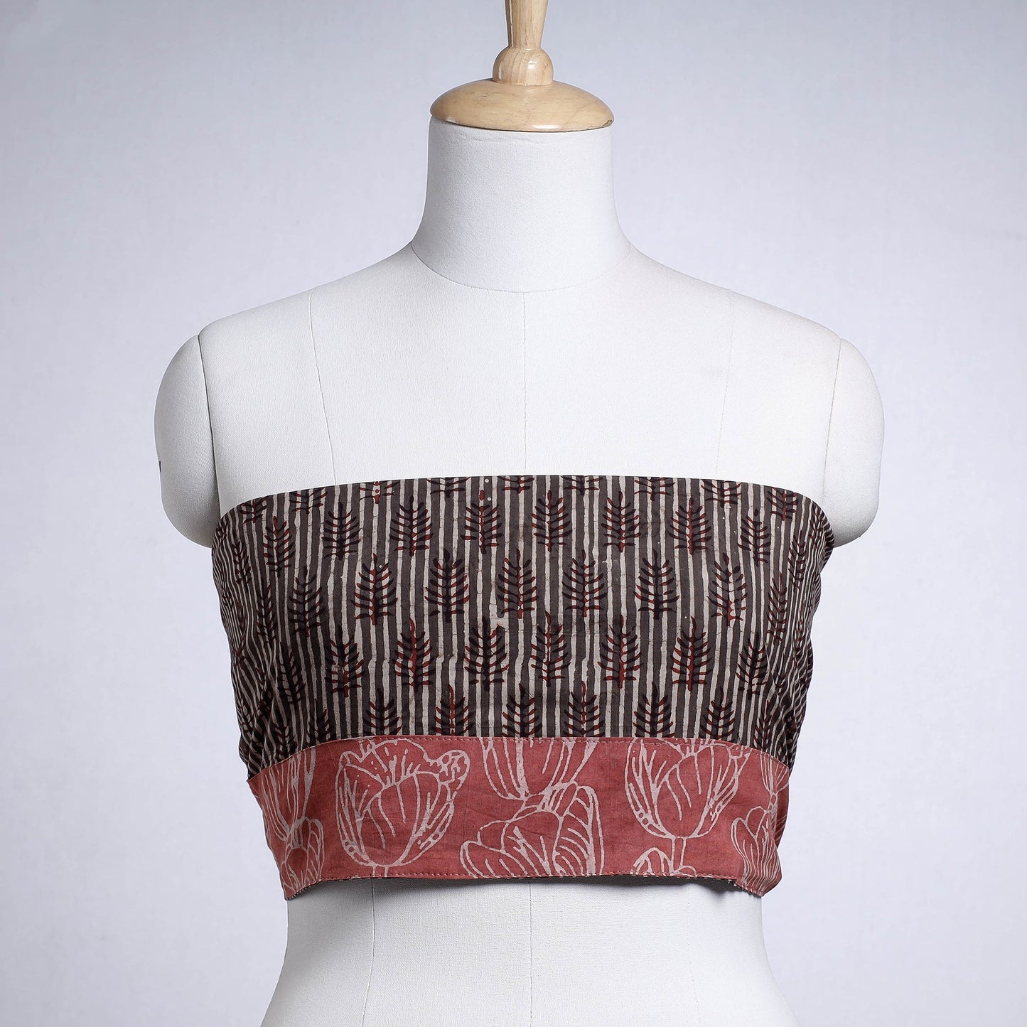 Buy Rangoli Akola Block Printed Cotton Blouse Piece Online at iTokri.com