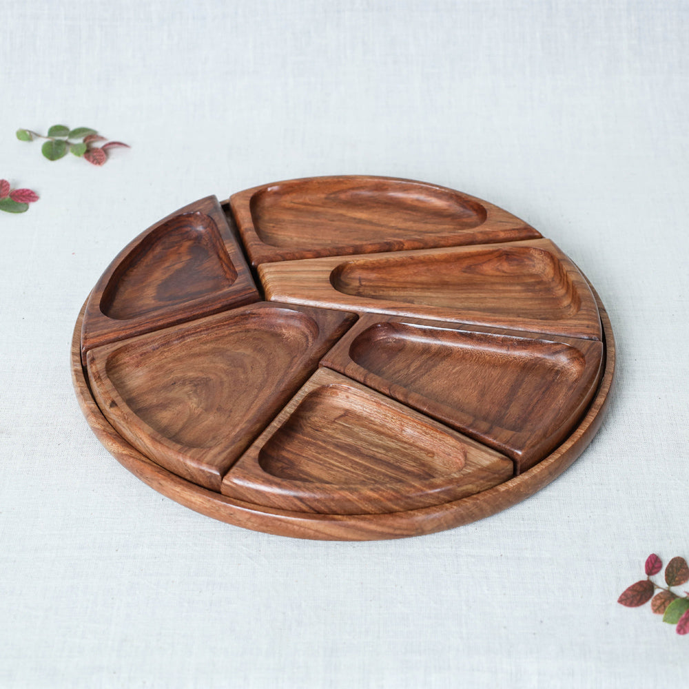 Sheesham Wood Segmented Brown Snacks Platter / Serving Tray
