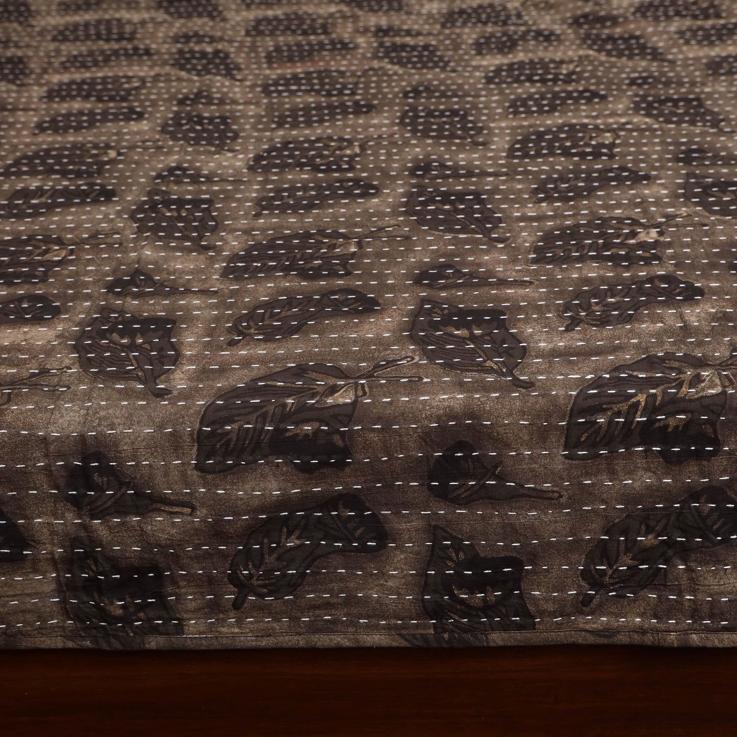 Tagai work hand bagru double bed sheet (108 x 90 in) 02