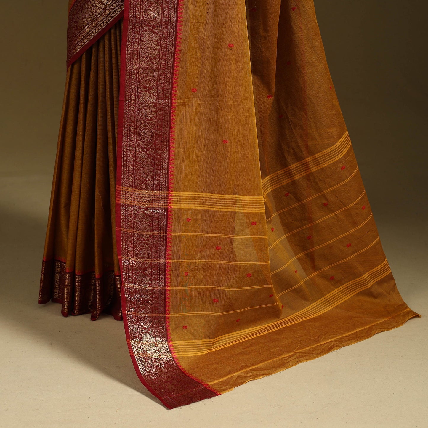 Thread buti cotton kanchipuram saree with border 18