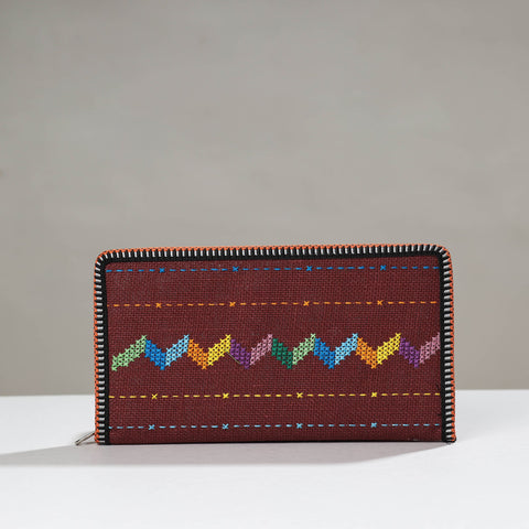  Tribal Hand Embroidered Jute Passport Cover Online at iTokri.com 
