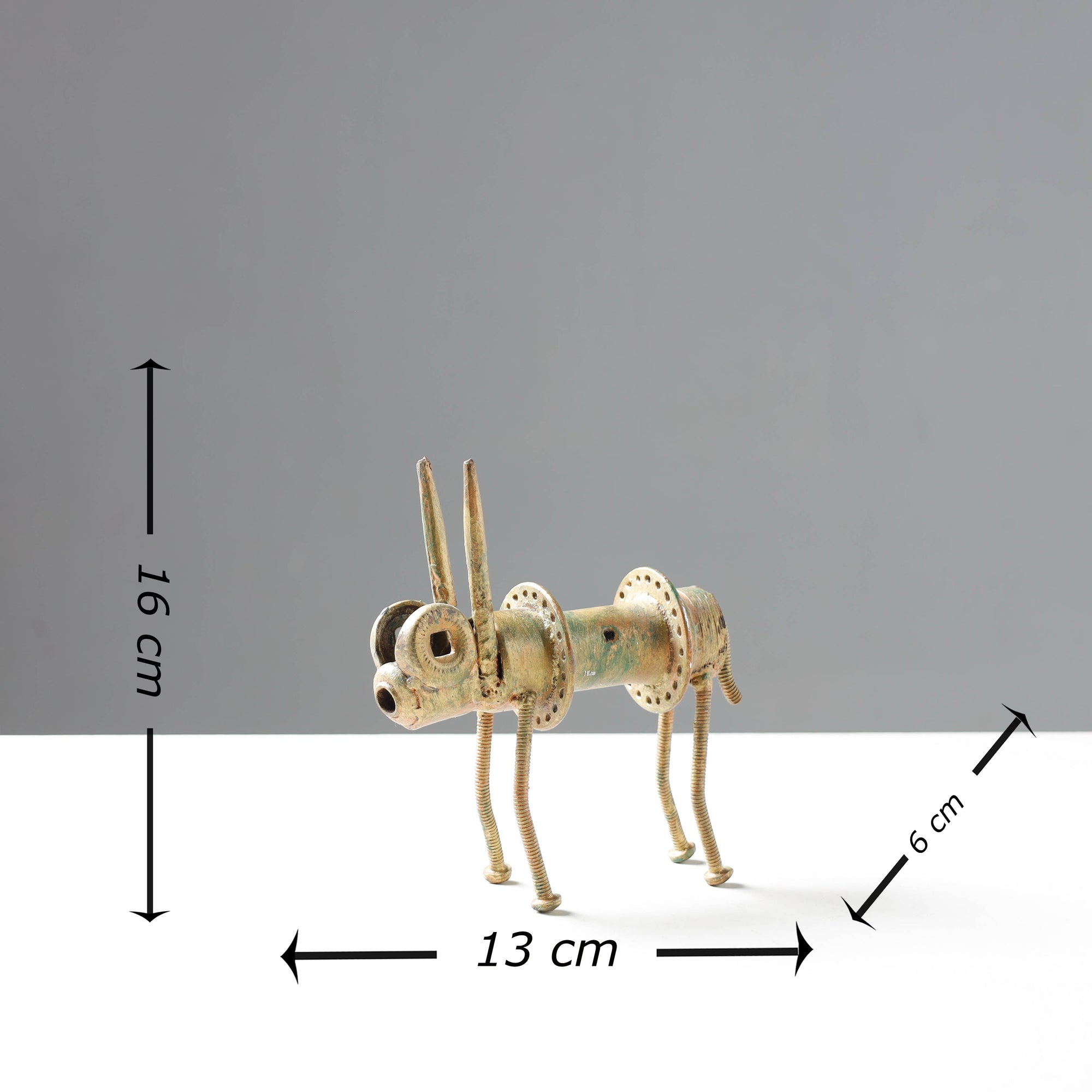 metal bull sculpture