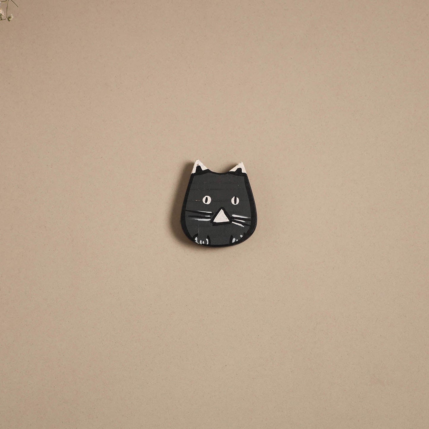 Cat - kerala mural handpainted bamboo fridge magnet 01