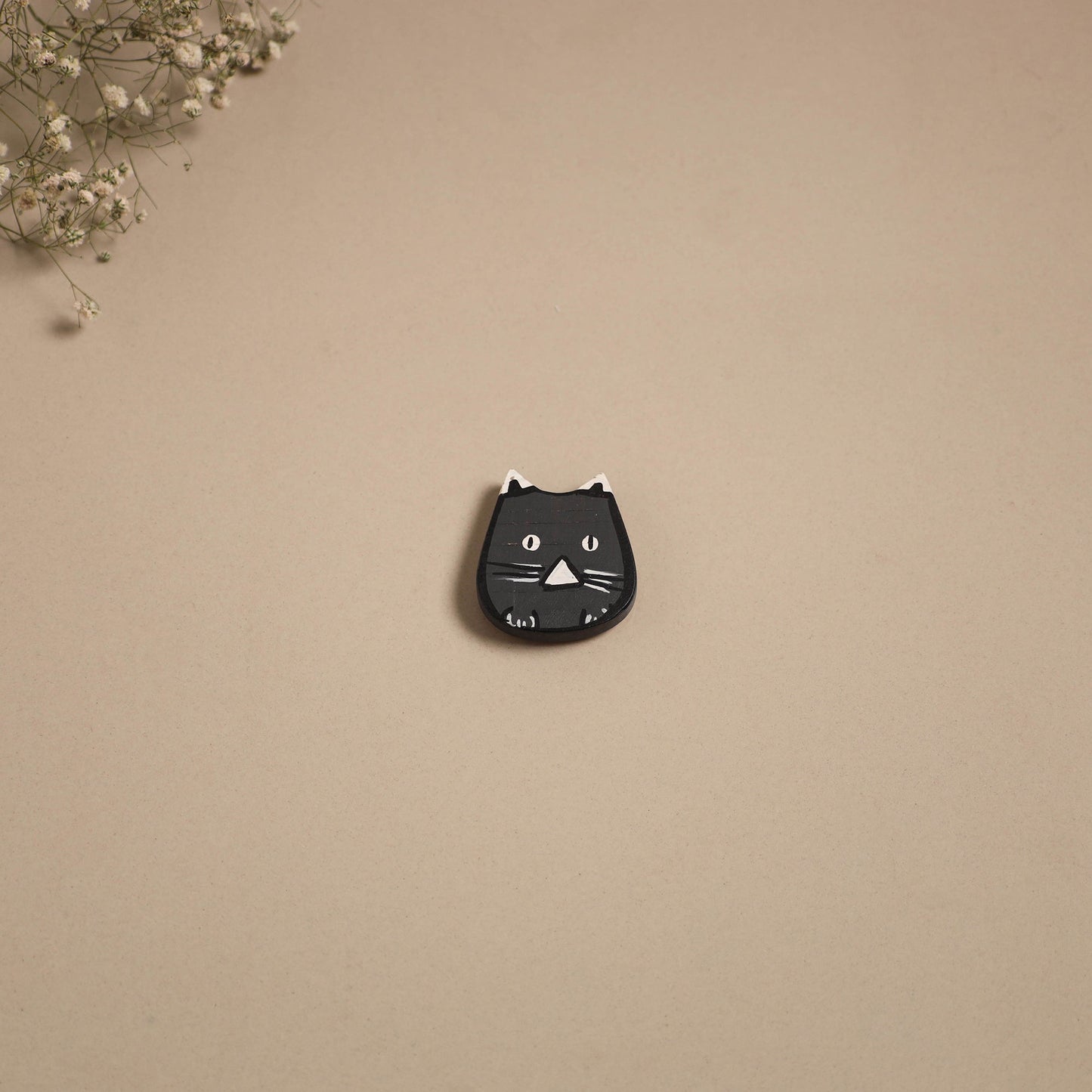 Cat - kerala mural handpainted bamboo fridge magnet 01