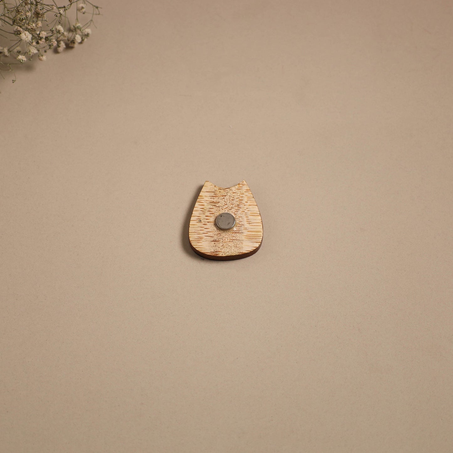 Cat - kerala mural handpainted bamboo fridge magnet 07