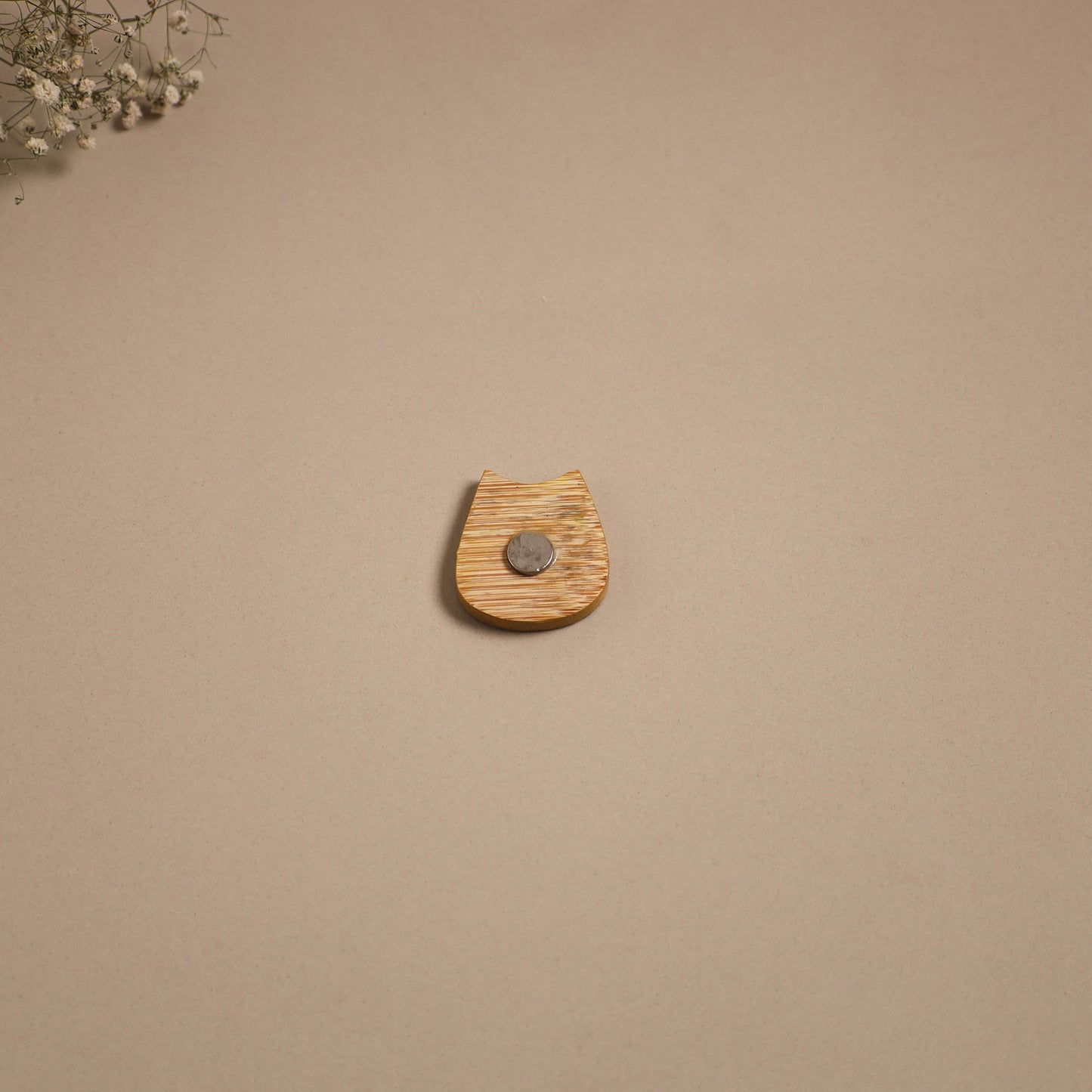 Cat - kerala mural handpainted bamboo fridge magnet 09