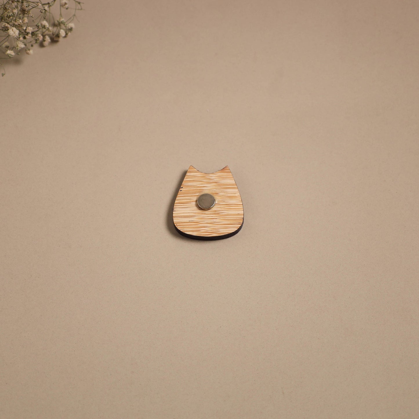 Cat - kerala mural handpainted bamboo fridge magnet 17