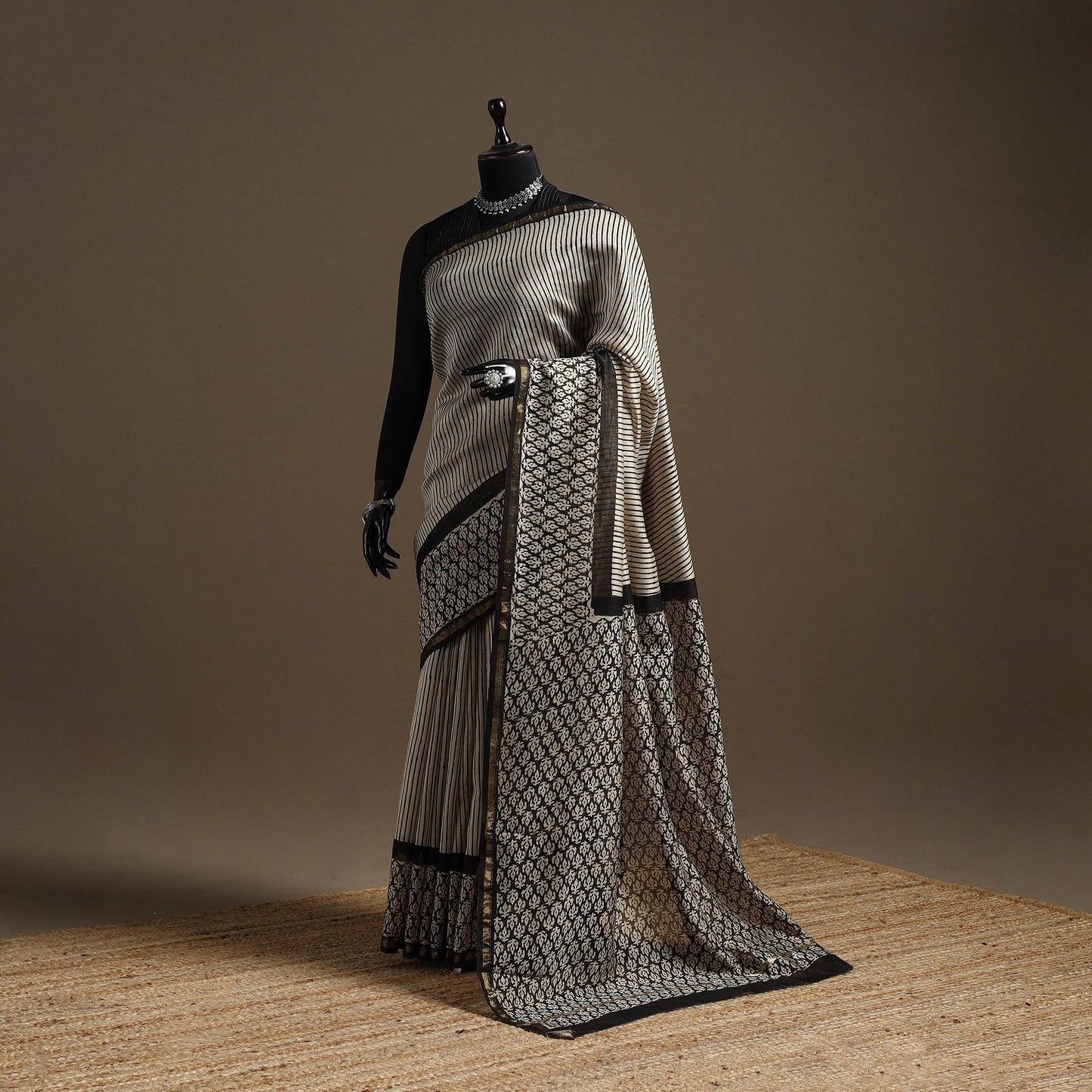 Chanderi silk hand bagru saree with zari border 09