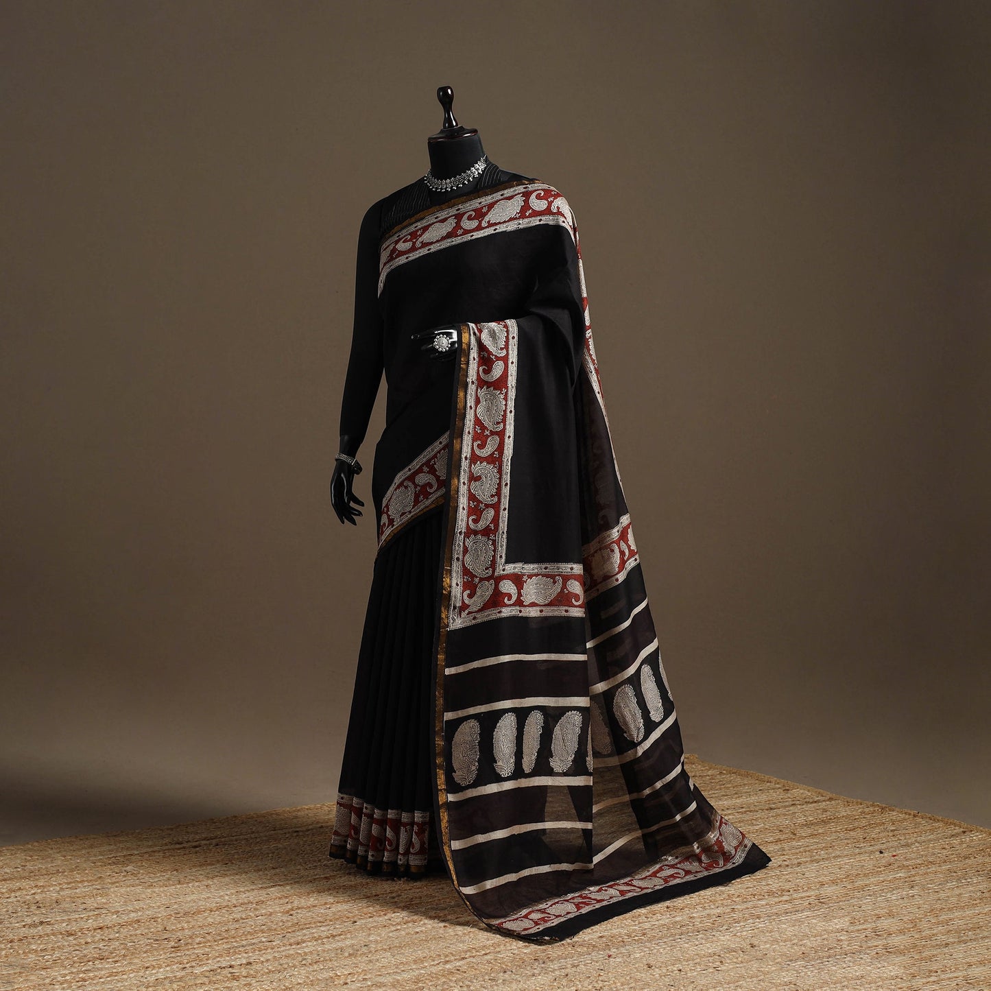 Chanderi silk hand bagru saree with zari border 11