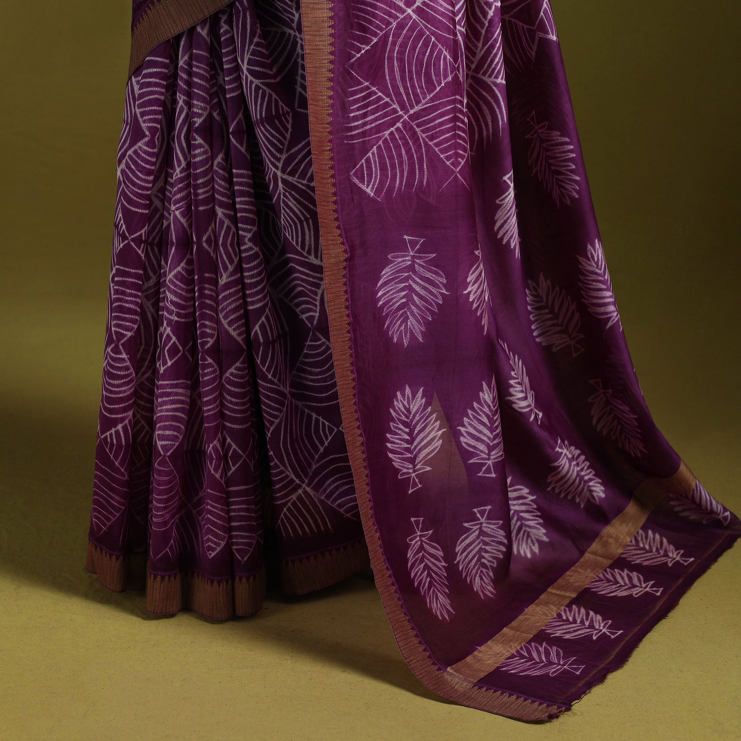 Chanderi silk nui shibori tie-dye saree with ghicha border