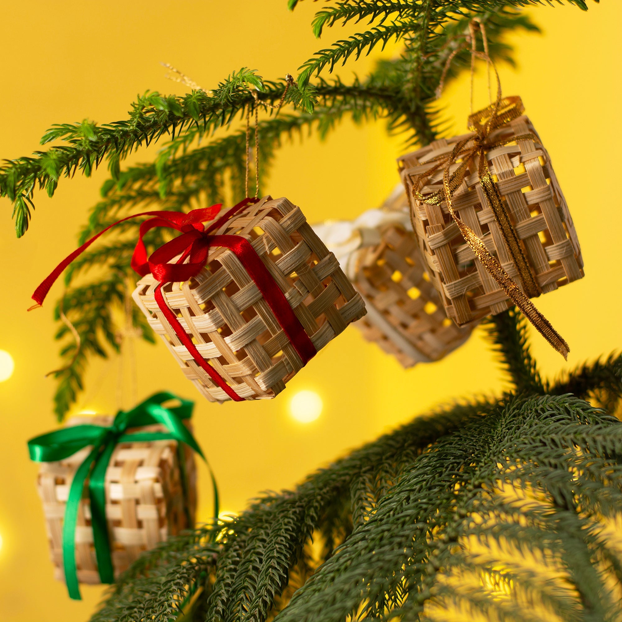 Christmas decor bamboo gift box hanging (set of 5