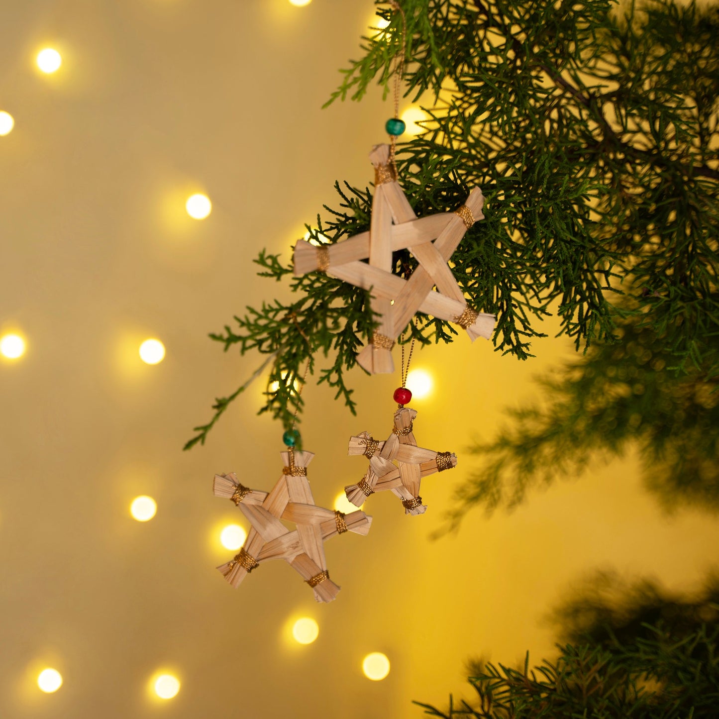 Christmas decor banana bark star hanging (set of 5)