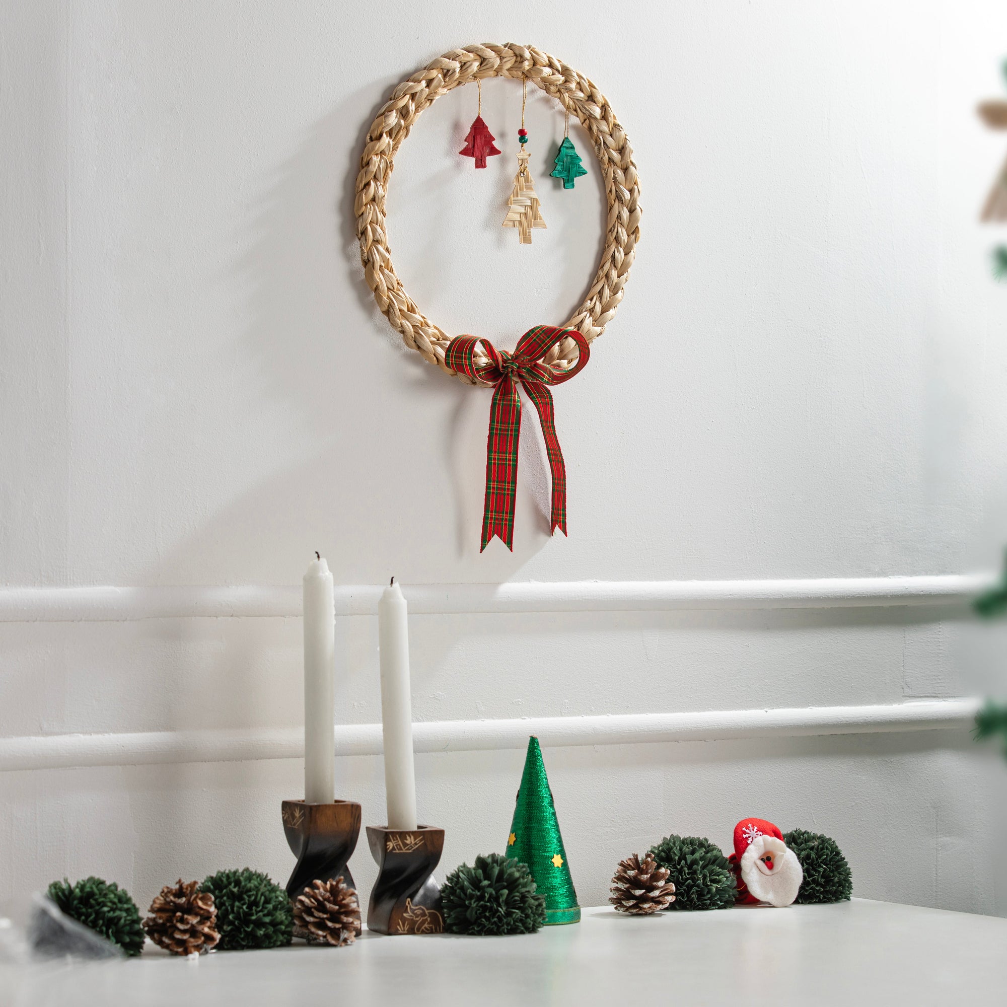 Christmas decor banana bark tree dangle wreath - handcrafted