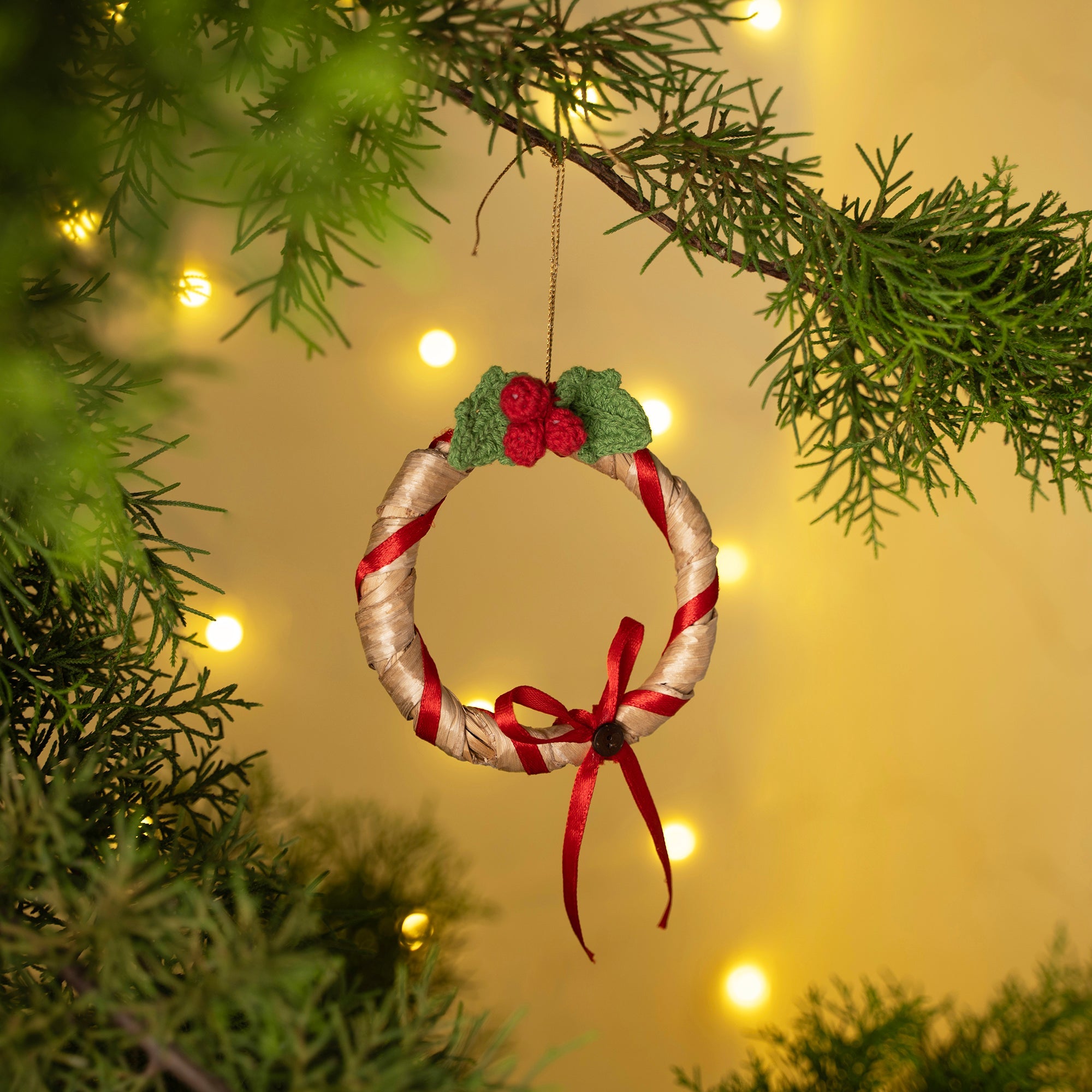 Christmas decor banana berry bow accent wreath hanging