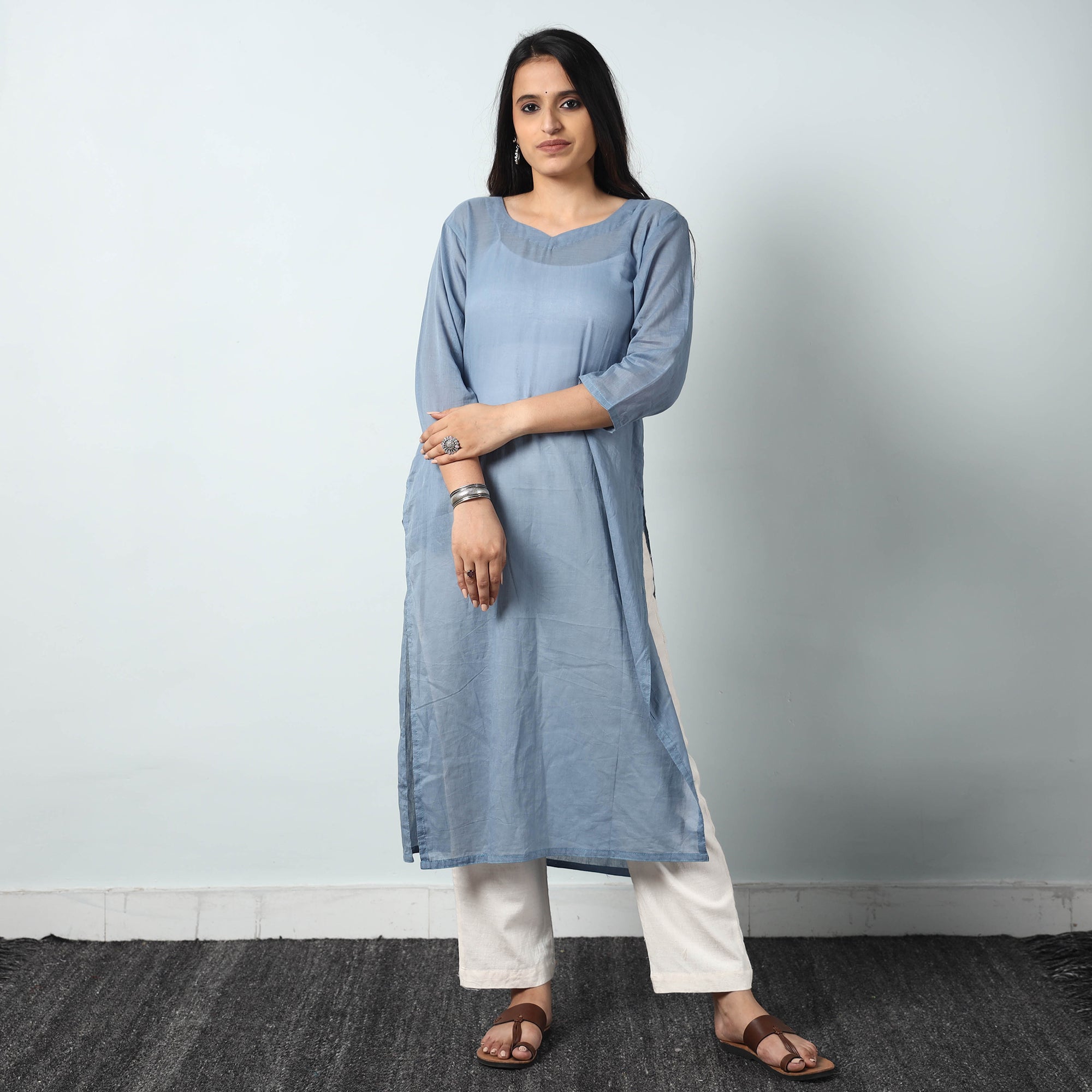  Mulmalai Cotton Plain Dyed Long Kurta Online at iTokri.com