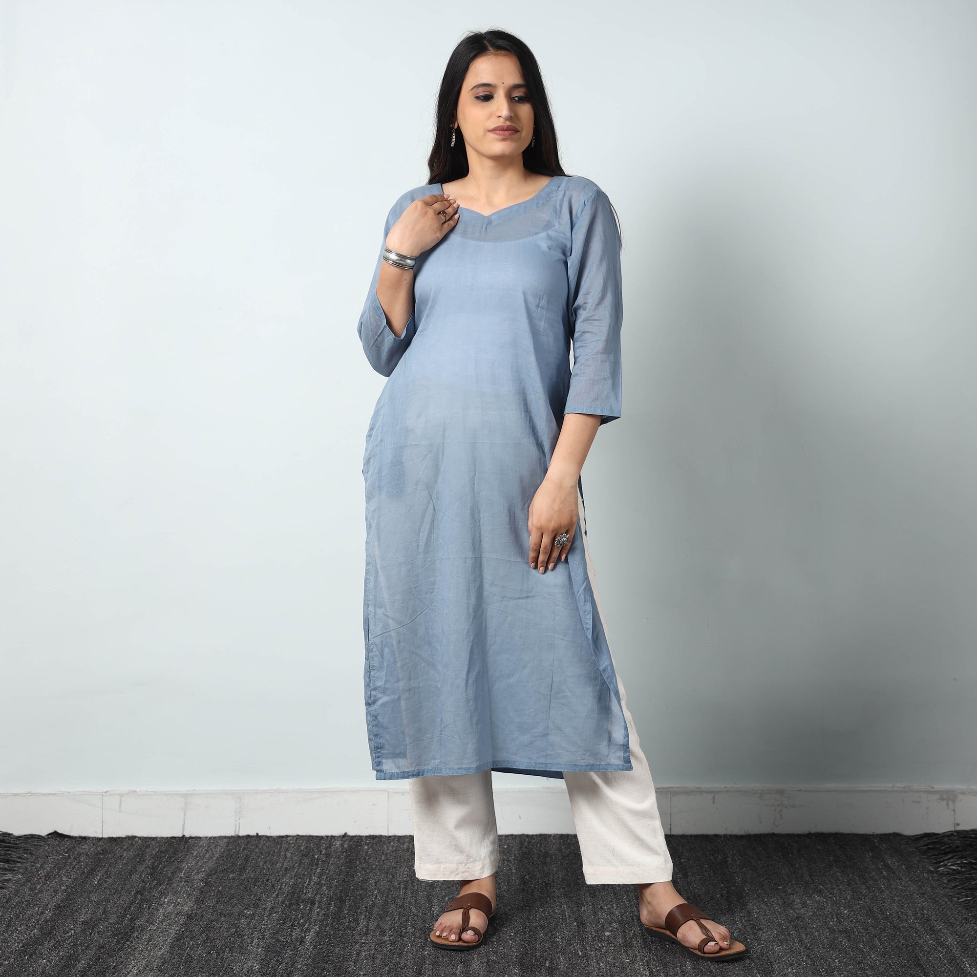  Mulmalai Cotton Plain Dyed Long Kurta Online at iTokri.com