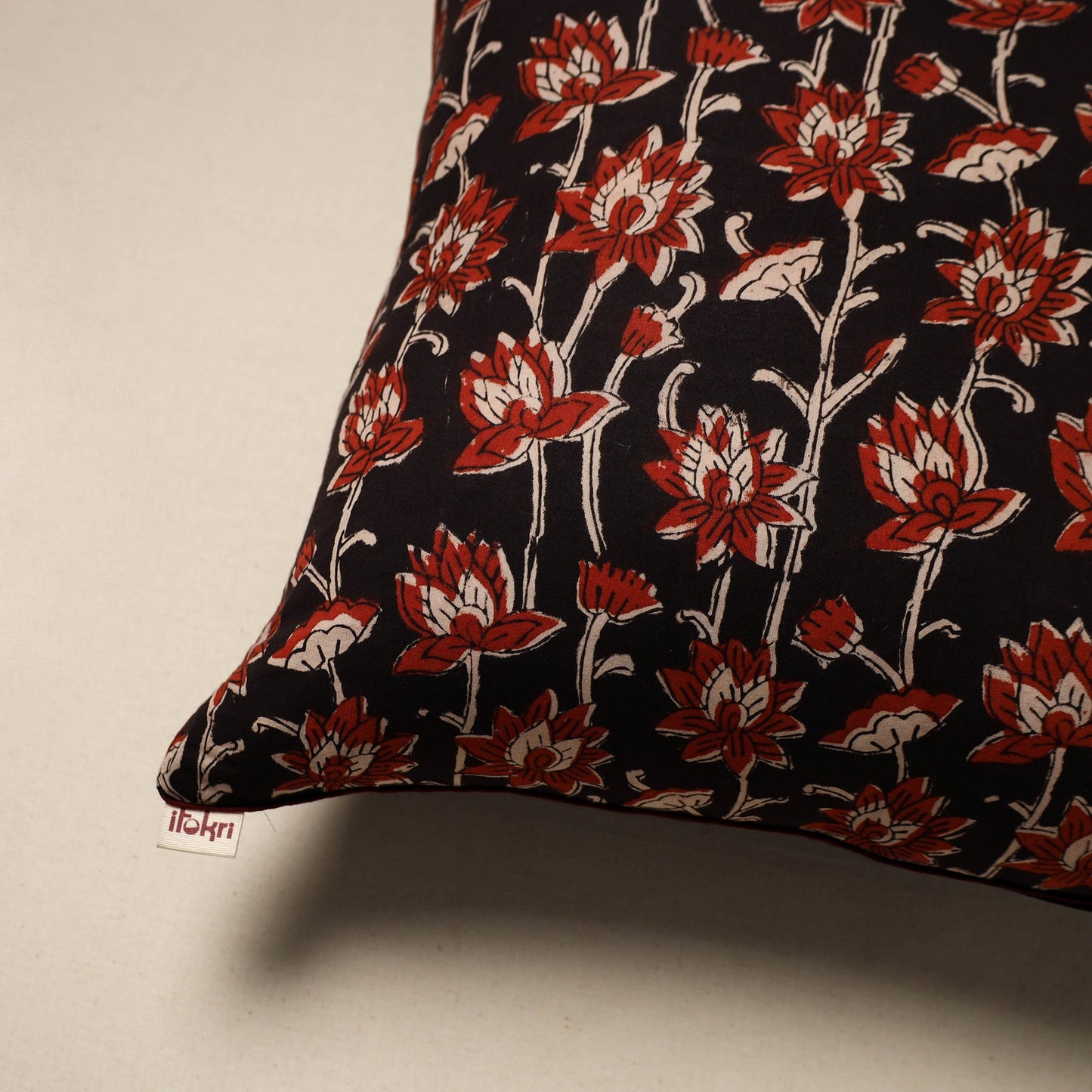 Cotton bagru cushion cover 82 - handcrafted