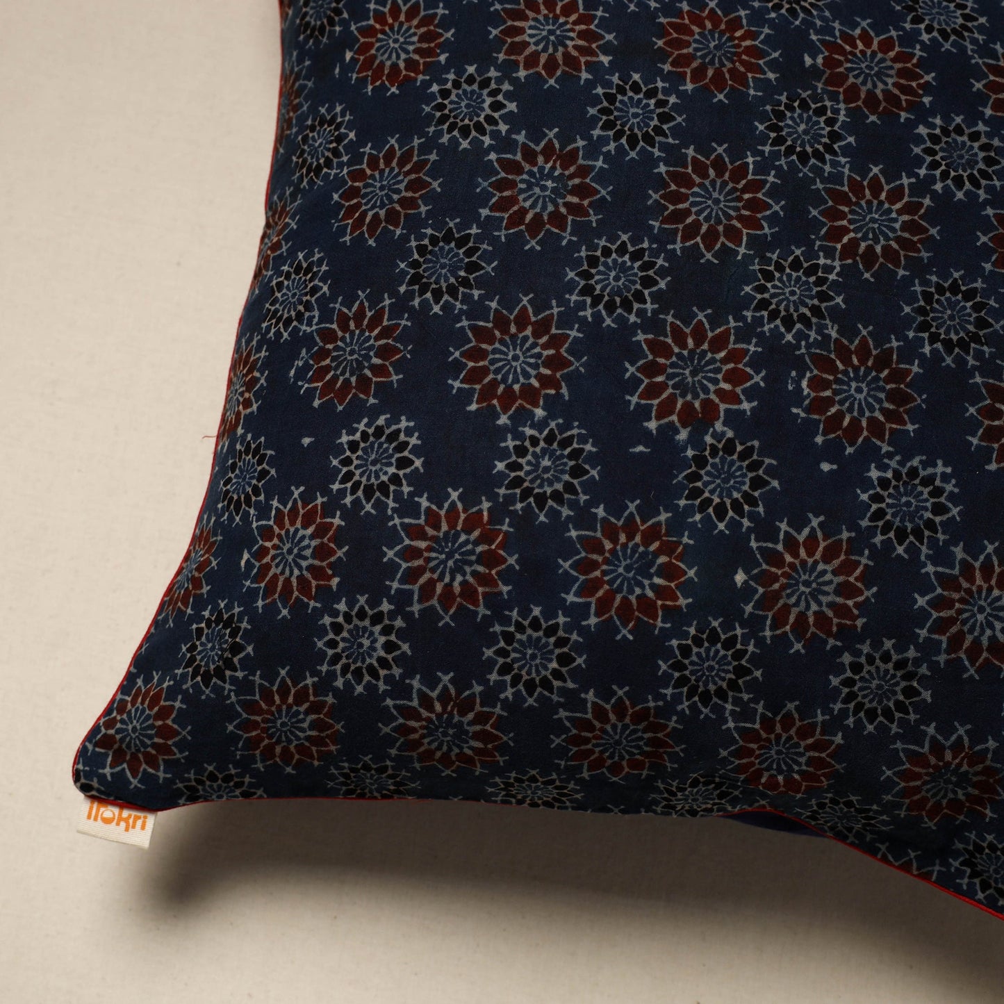 Cotton cushion cover 64 - handcrafted