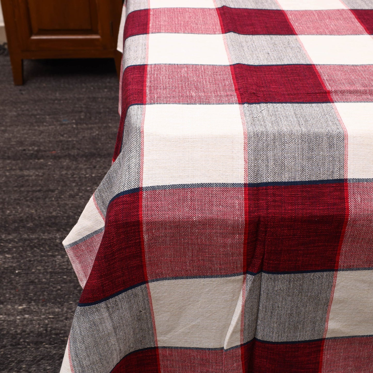 Cotton double handloom bed cover (98 x 90 in) 41