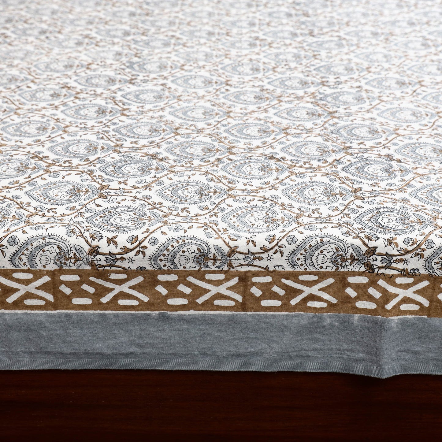 Cotton double sanganeri bed sheet set (108 x 90 in) 11