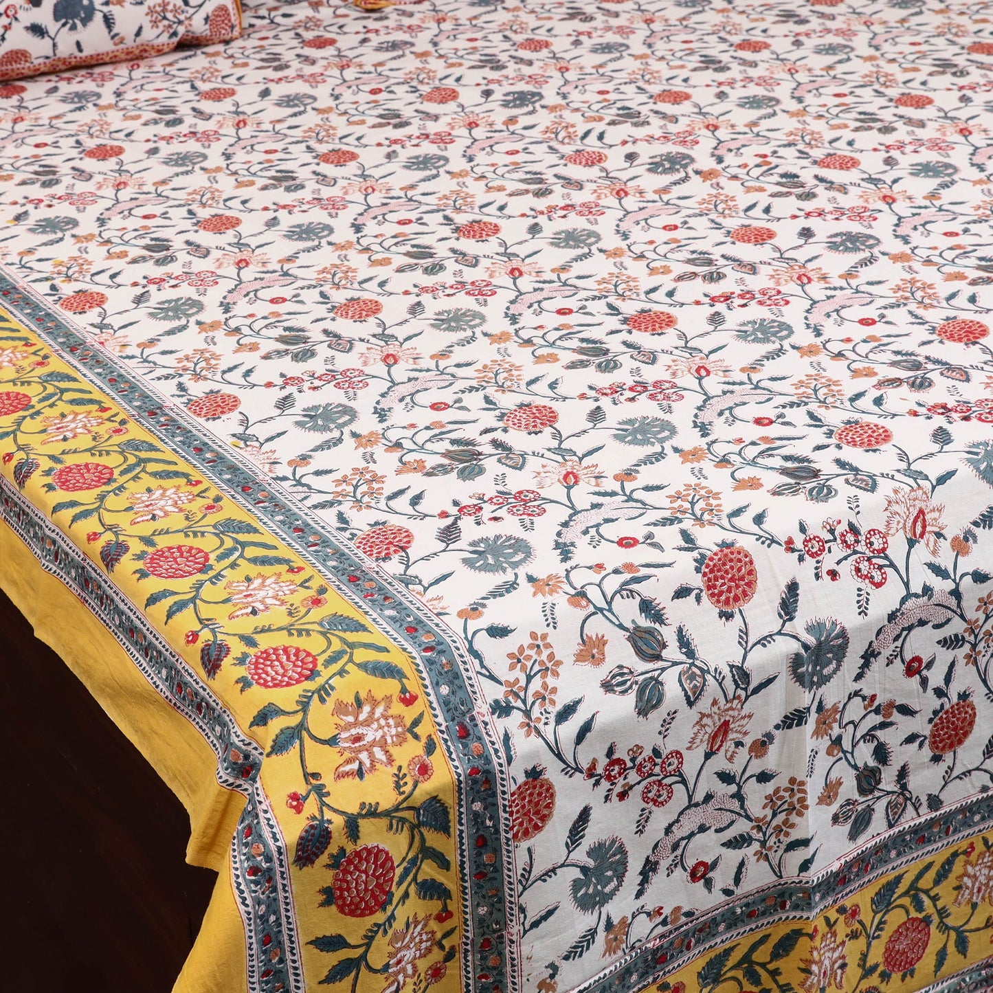 Cotton double sanganeri bed sheet set (108 x 90 in) 16